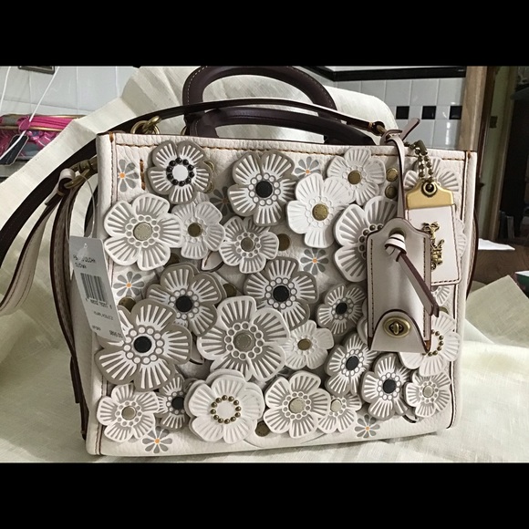 Coach Bag - Picture 3 of 6